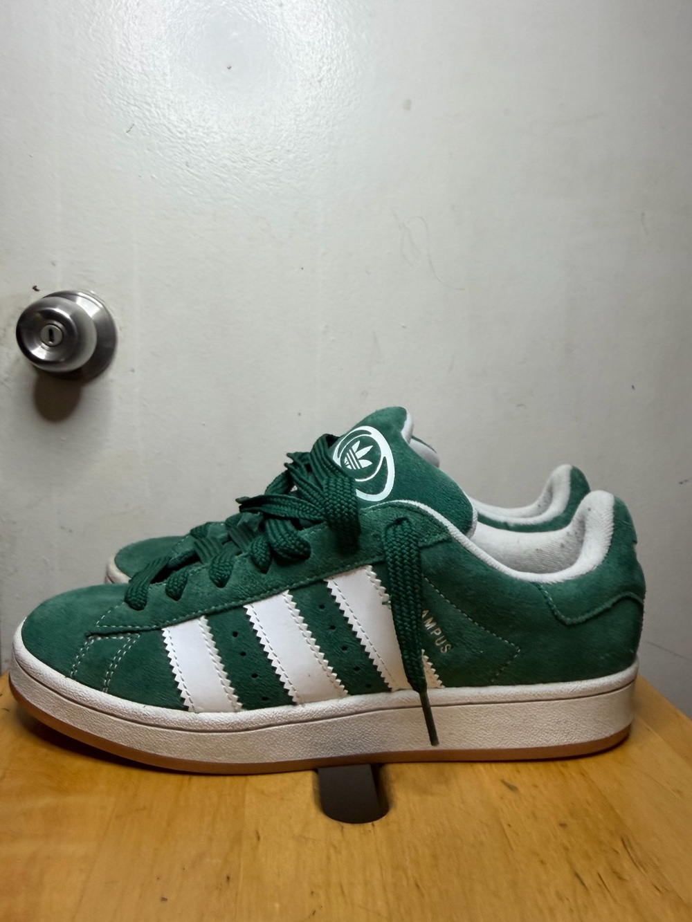 Adidas Campus 00s Green Suede Sneakers White Stripes Women’s Size 7